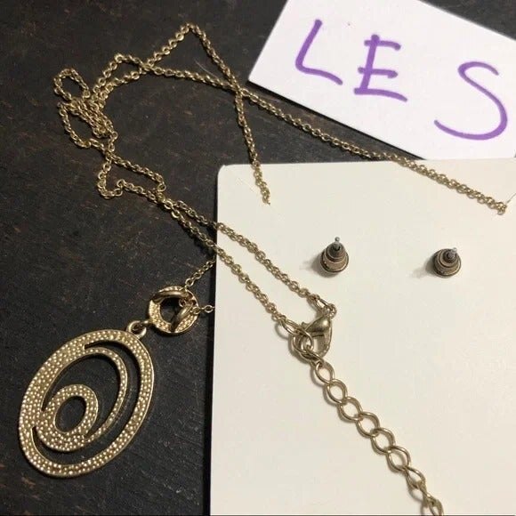 Oval Pendant Necklace & Circle Earring Set Gold Tone - Picture 6 of 7